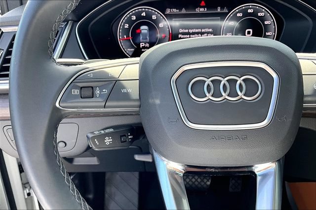 Used 2023 Audi Q5 2.0T Premium Plus w/ Premium Plus Package AWD/4WD image 11