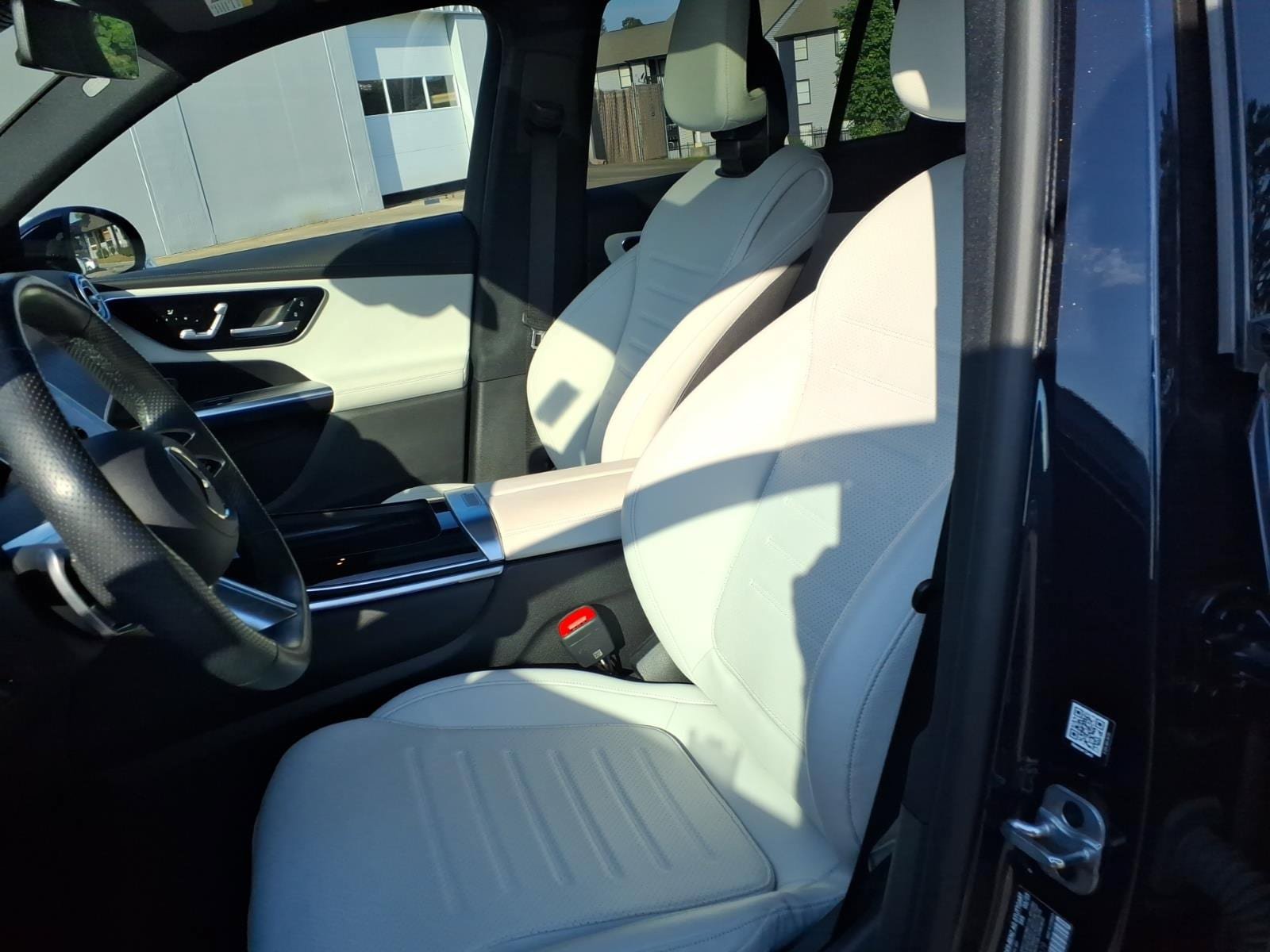 Used 2023 Mercedes-Benz GLC 300 4MATIC image 19