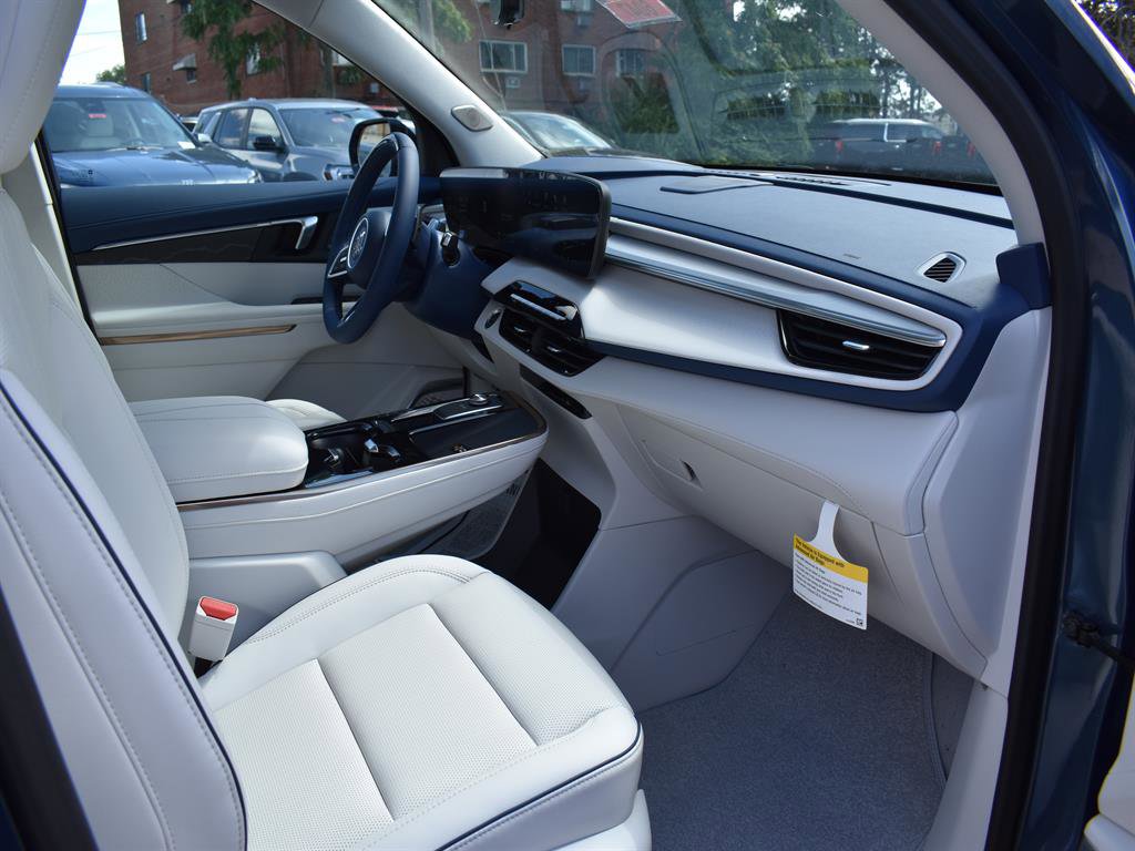 New 2026 Buick Enclave Avenir w/ Super Cruise Package image 5