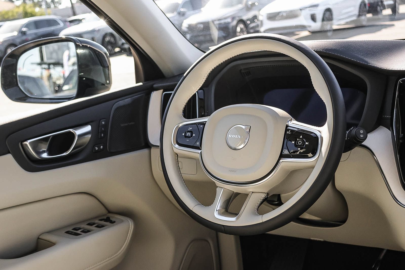 New 2026 Volvo XC60 B5 Ultra w/ Climate Package AWD/4WD image 25