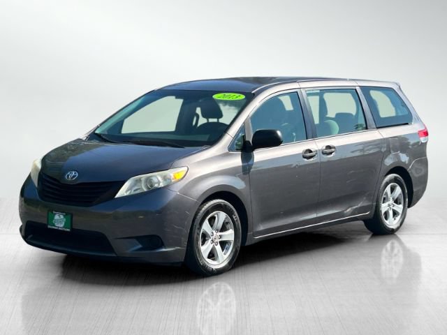 Used 2013 Toyota Sienna L w/ Towing Pkg FWD image 8