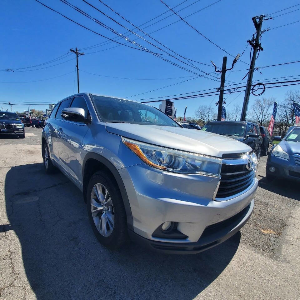 Used 2015 Toyota Highlander Plus image 7