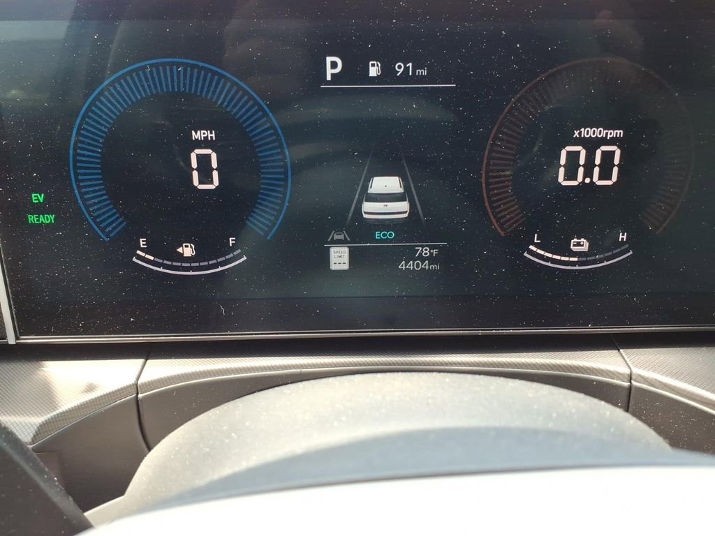 New 2026 Hyundai Santa Fe SE FWD image 18
