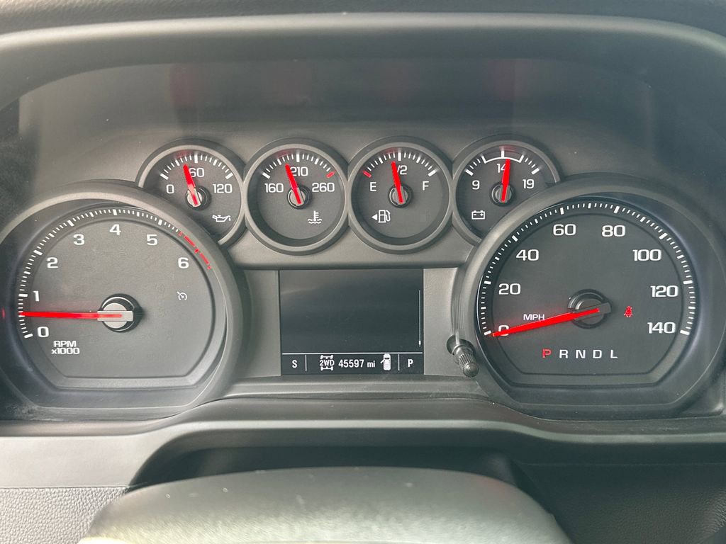 Used 2025 Chevrolet Silverado 2500 Custom w/ Custom Value Package image 26