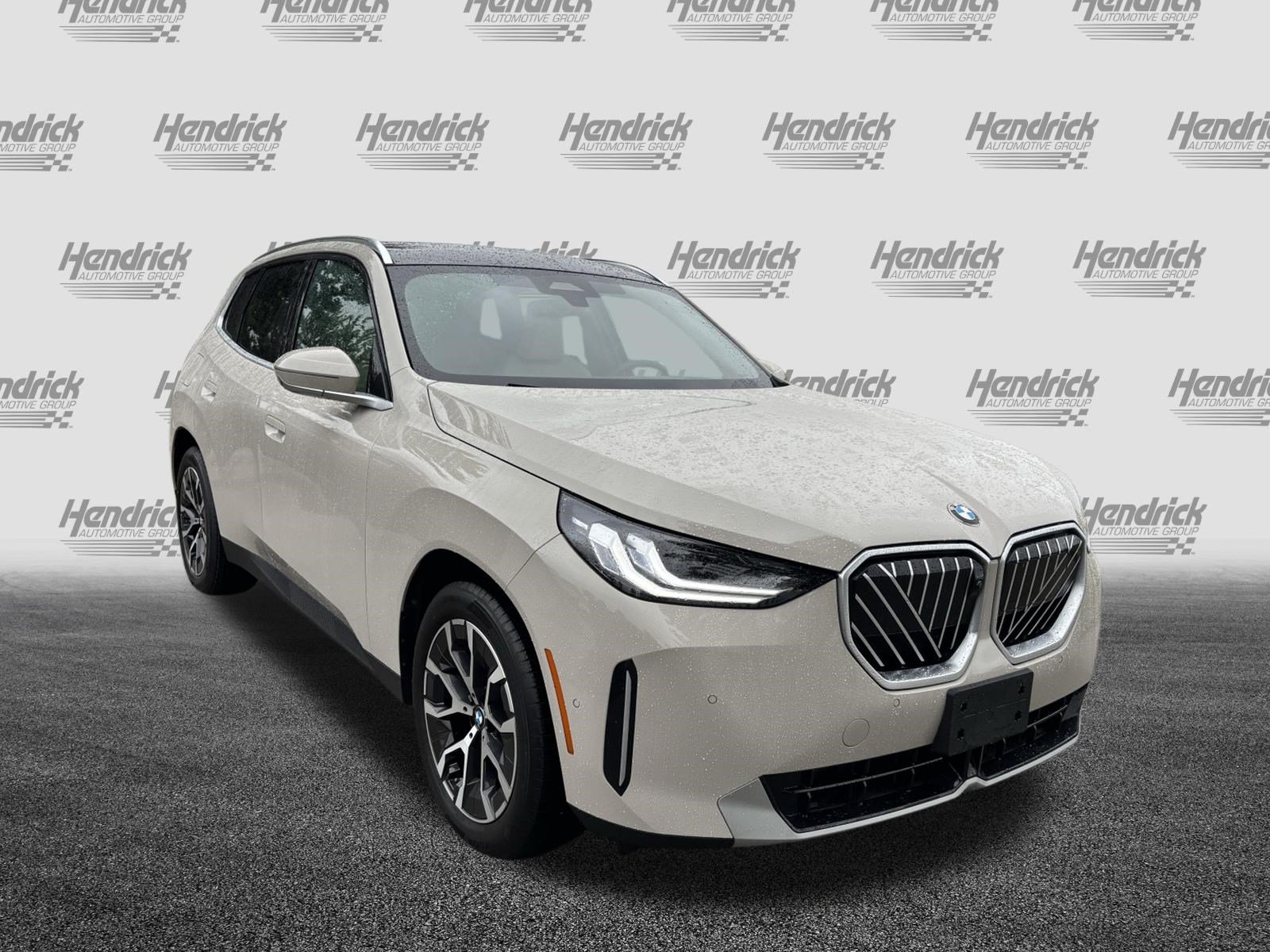 Certified 2025 BMW X3 xDrive30i w/ Premium Package AWD/4WD image 2