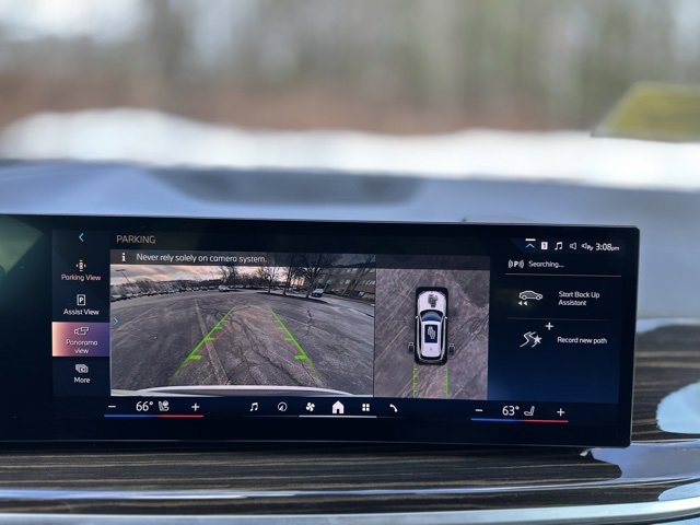 Used 2024 BMW X5 xDrive50e image 11