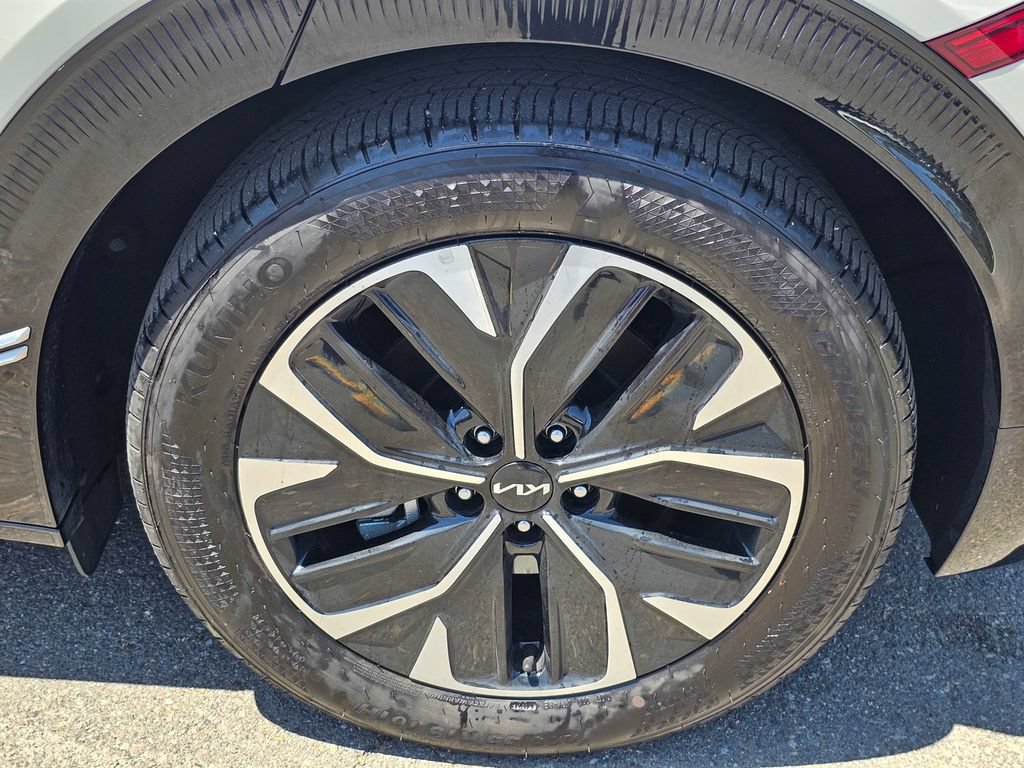 Used 2023 Kia EV6 Wind AWD/4WD image 8