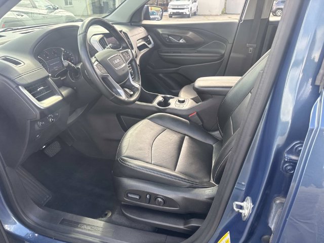 Used 2024 GMC Terrain SLT AWD/4WD image 21
