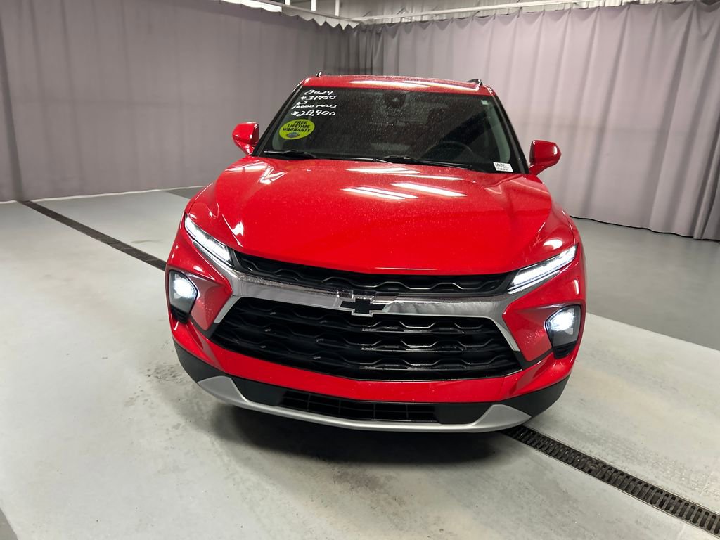 Used 2024 Chevrolet Blazer LT w/ Convenience Package image 2