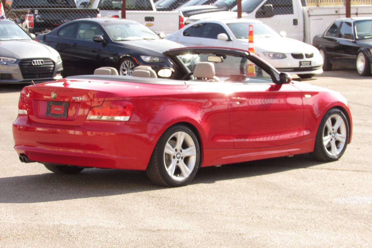 Used 2008 BMW 128i Convertible RWD image 9
