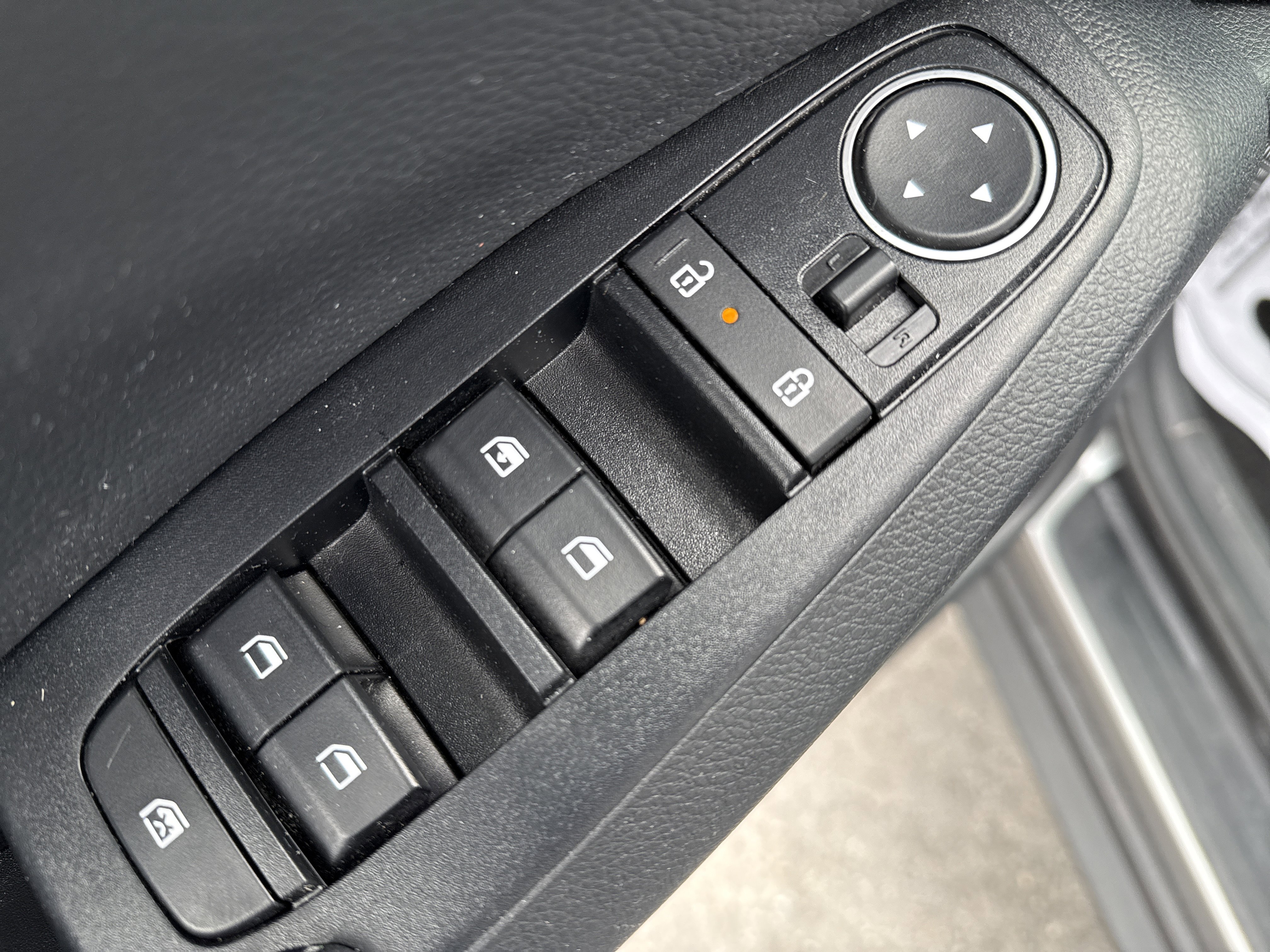 Certified 2024 Kia Seltos S image 16