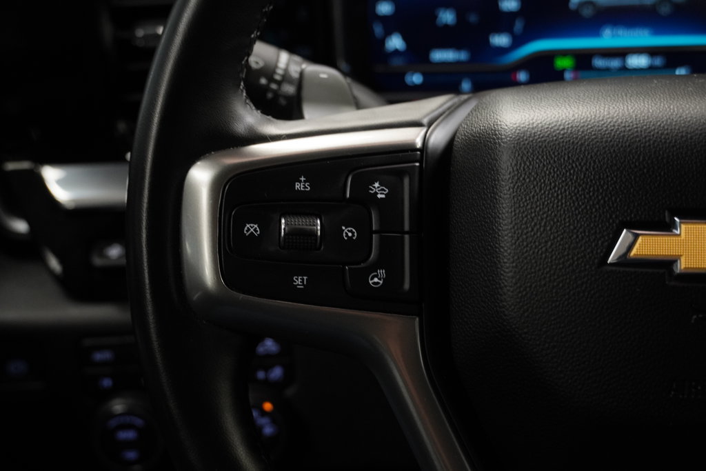 Used 2023 Chevrolet Silverado 1500 LTZ w/ Technology Package AWD/4WD image 14