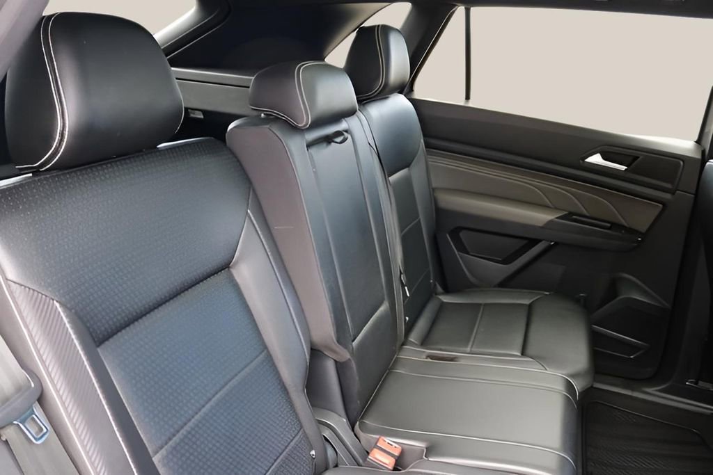 Used 2021 Volkswagen Atlas Cross Sport SEL FWD image 18