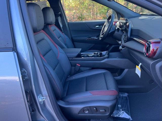 New 2025 Chevrolet Equinox RS w/ Safety and Technology Package image 13