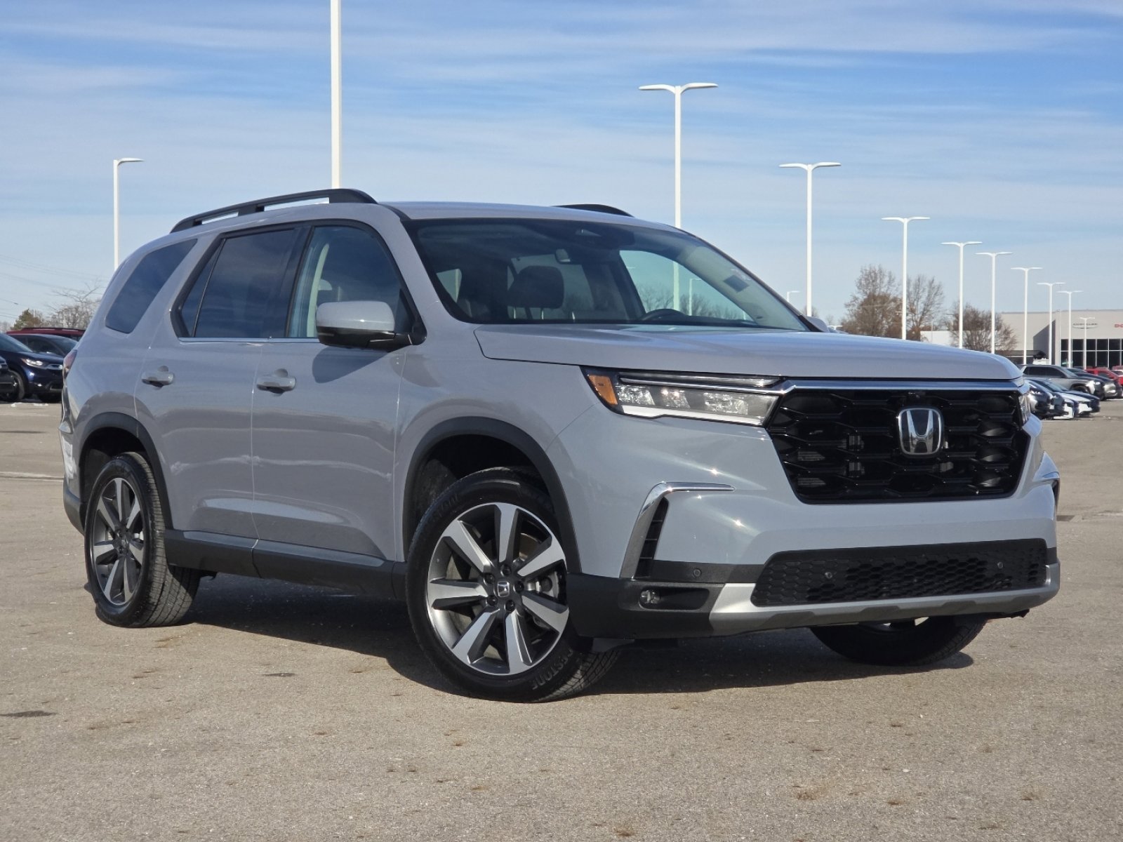 Used 2025 Honda Pilot Elite image 2
