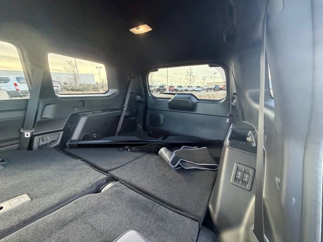 Used 2024 Lexus GX 550 w/ Accessory Package (Z1) image 27