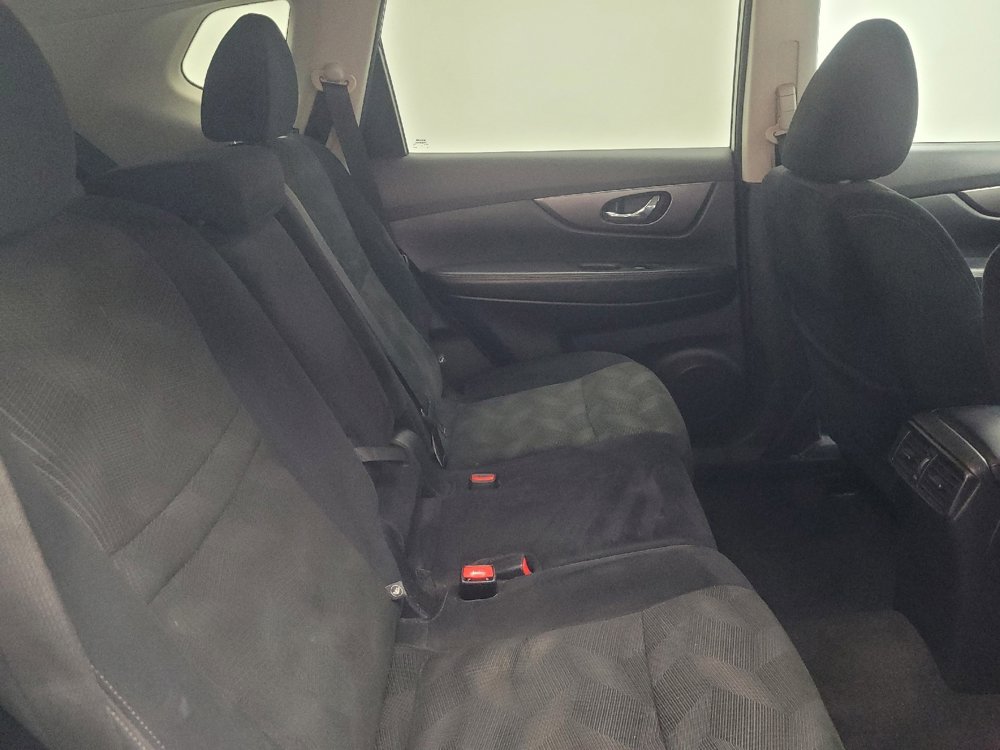 Used 2015 Nissan Rogue S w/ S Family Package image 19