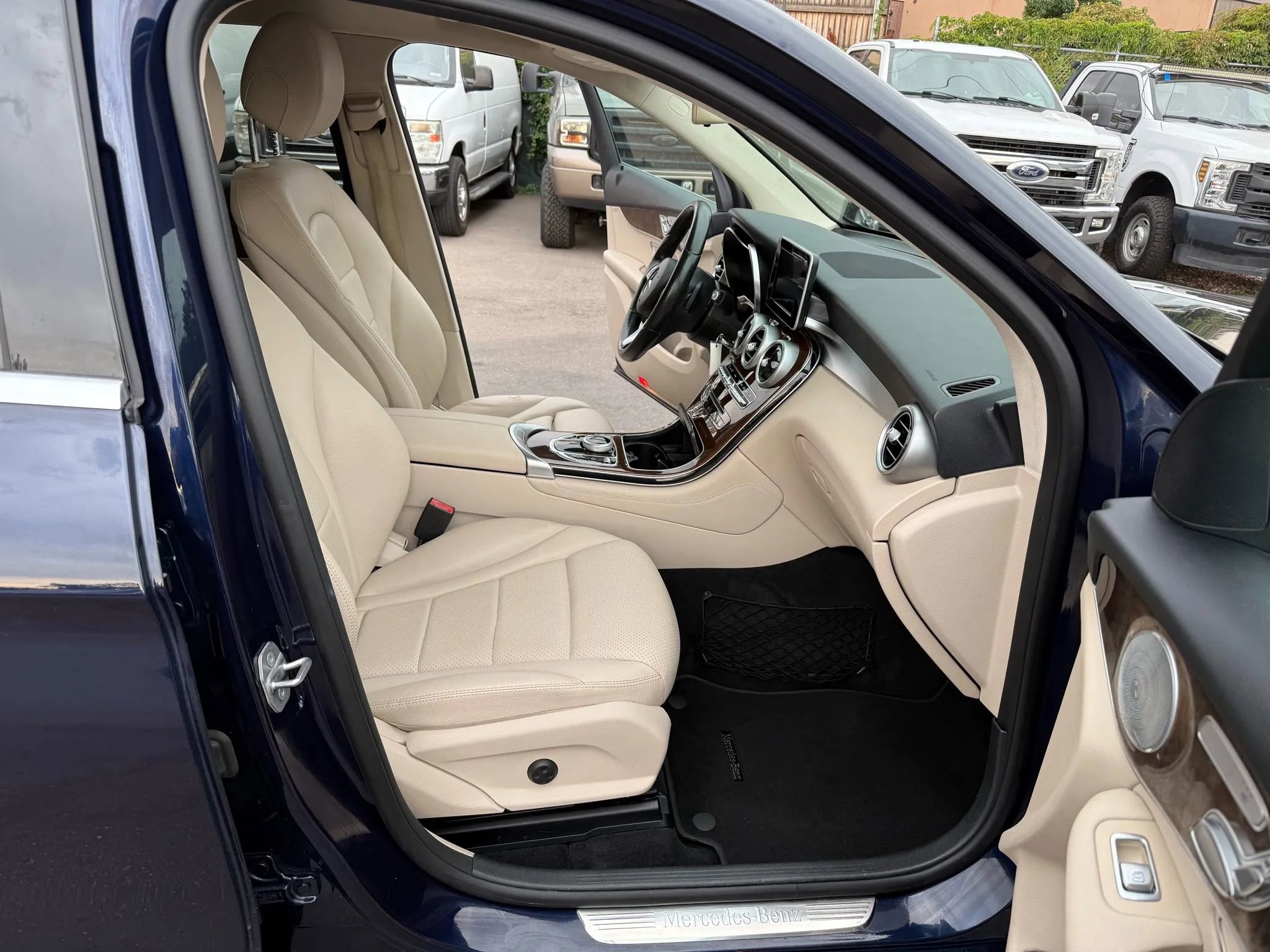 Used 2017 Mercedes-Benz GLC 300 image 20