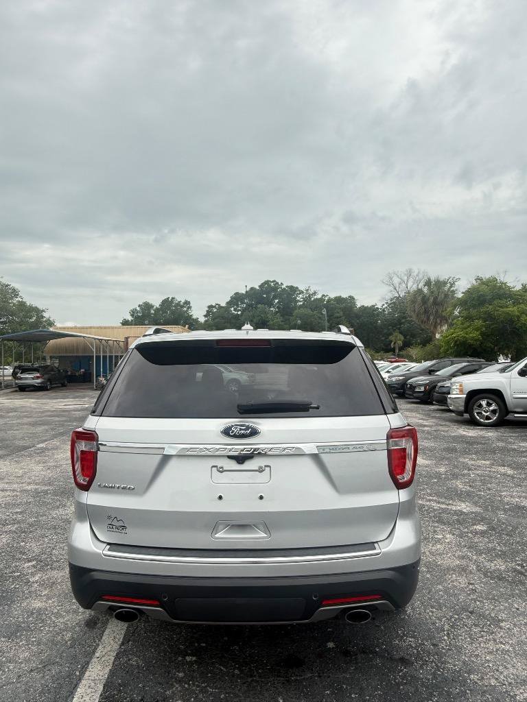 Used 2019 Ford Explorer Limited w/ Class III Trailer Tow Package FWD image 29