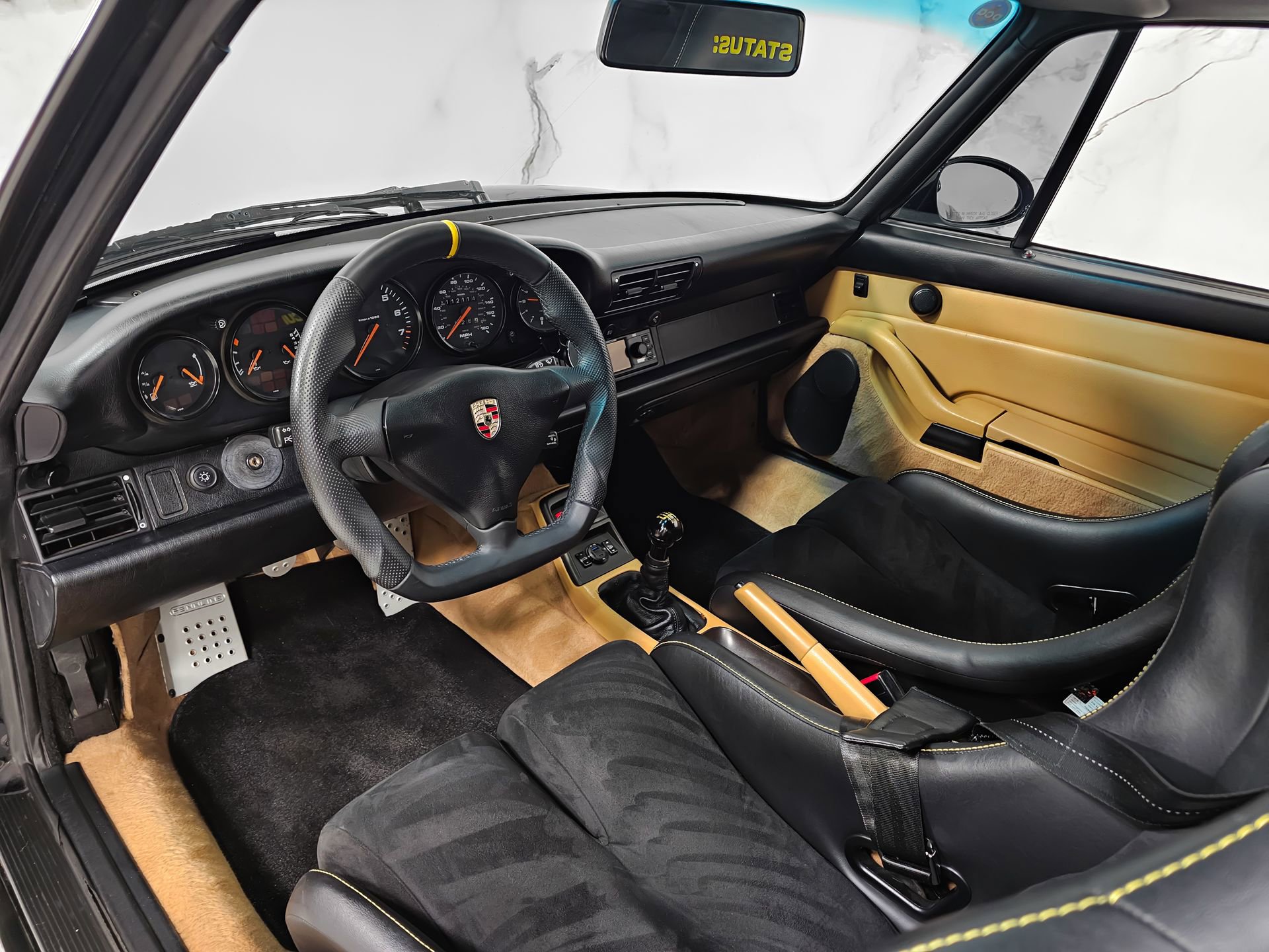 Used 1995 Porsche 911 Carrera RWD image 34