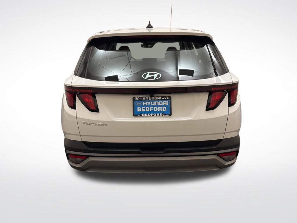 New 2025 Hyundai Tucson SE image 6