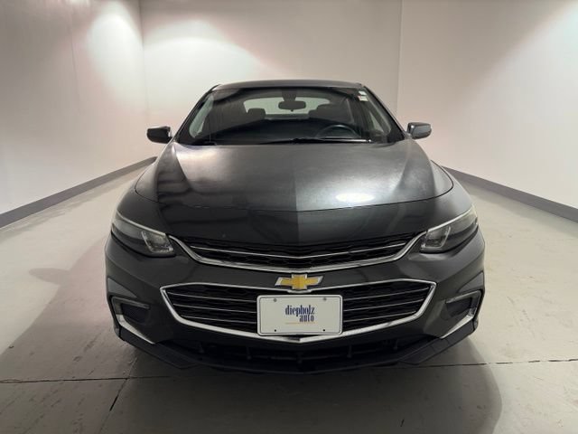 Used 2016 Chevrolet Malibu LT FWD image 2