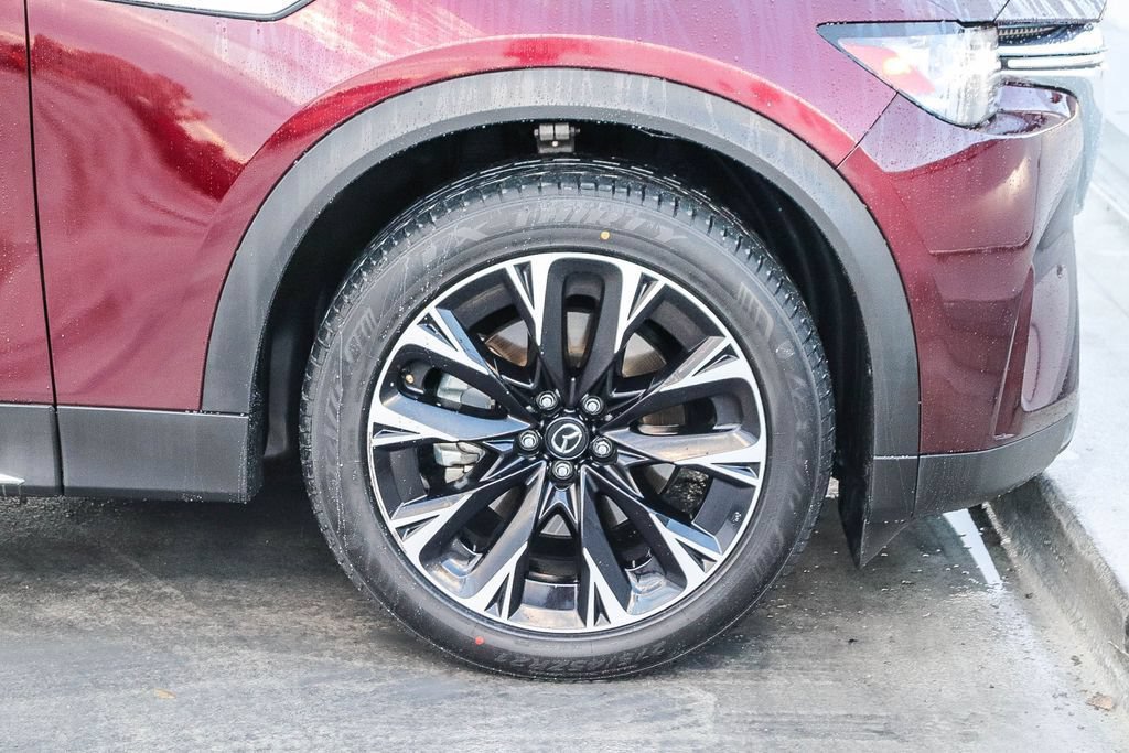 Used 2024 MAZDA CX-90 Plug-In Hybrid w/ Premium Plus AWD/4WD image 11