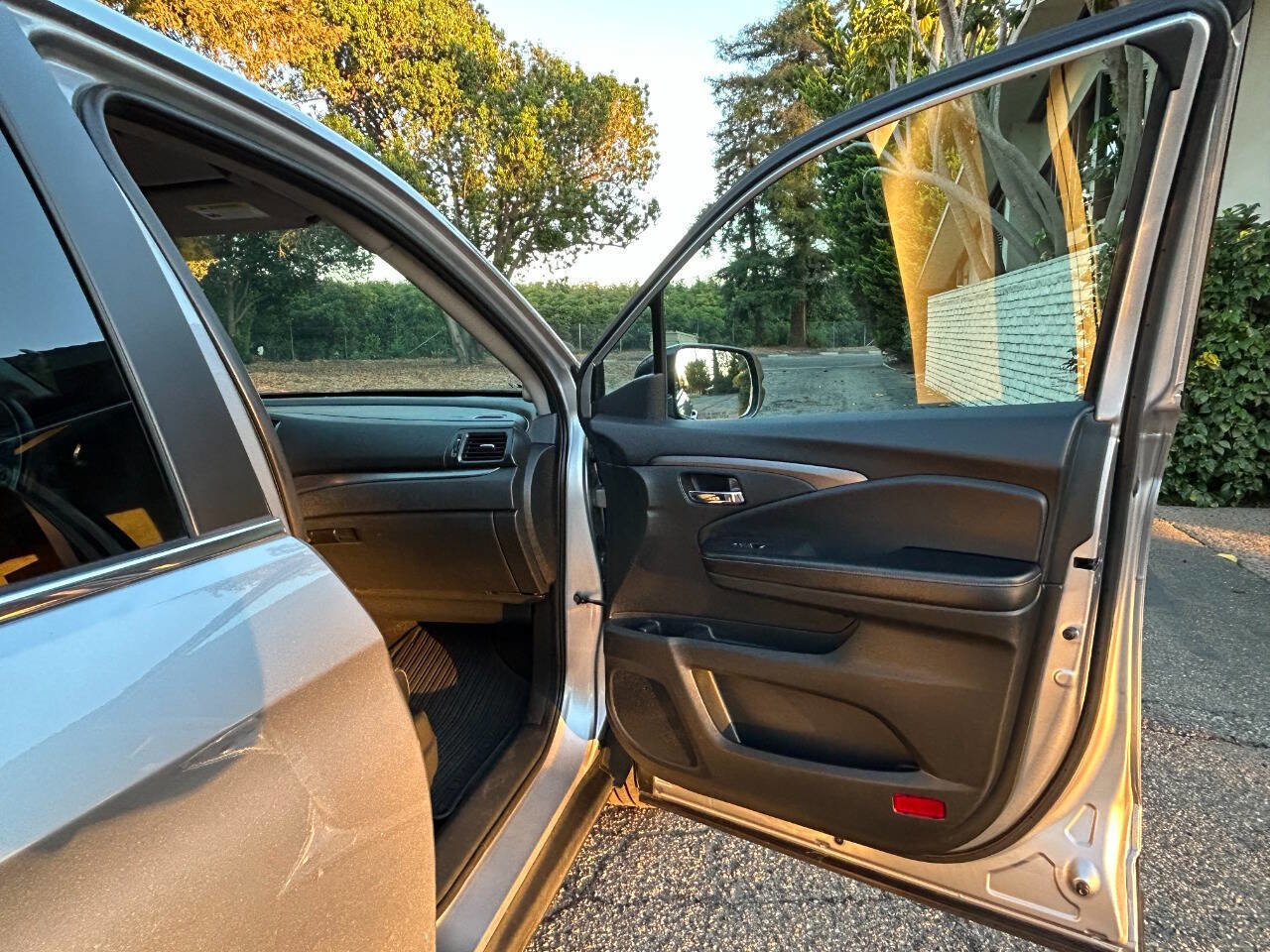 Used 2017 Honda Ridgeline RTL-T image 33