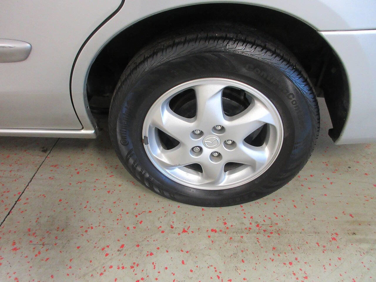 Used 2000 MAZDA MPV LX image 22