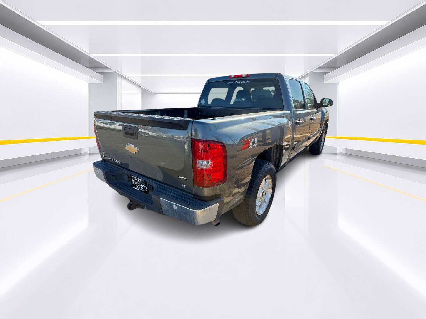 Used 2011 Chevrolet Silverado 1500 LT w/ All-Star Edition AWD/4WD image 4