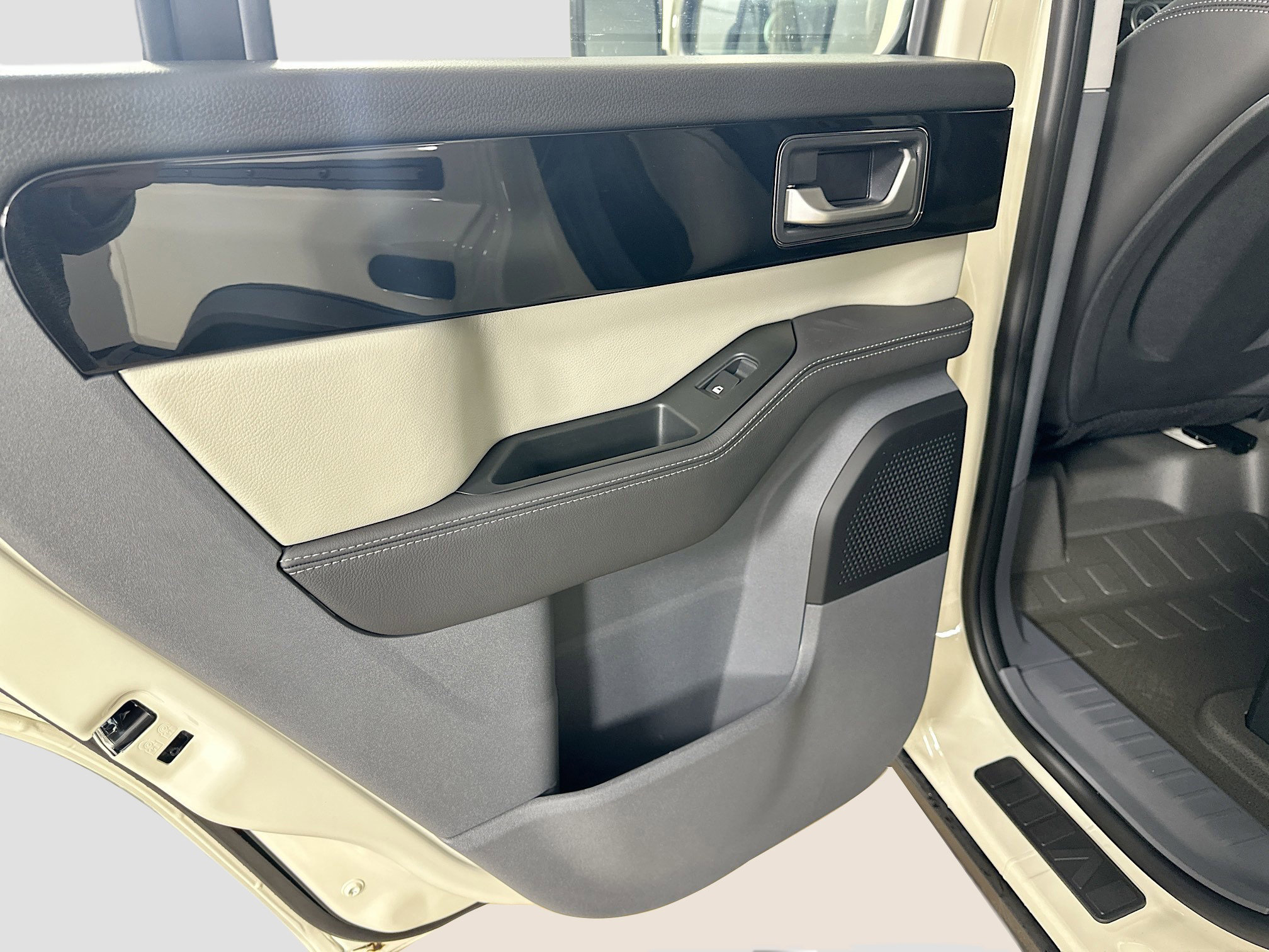 New 2025 INEOS Grenadier Fieldmaster Edition image 35