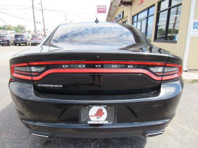 Used 2023 Dodge Charger SXT RWD image 12