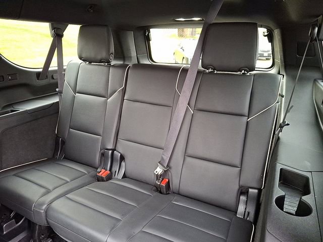 Used 2022 Cadillac Escalade ESV Sport w/ Touring Package image 12