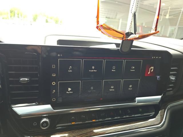 Used 2024 GMC Sierra 1500 Elevation w/ Elevation Premium Package AWD/4WD image 11