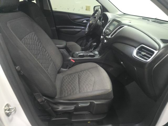 Used 2018 Chevrolet Equinox LT image 3