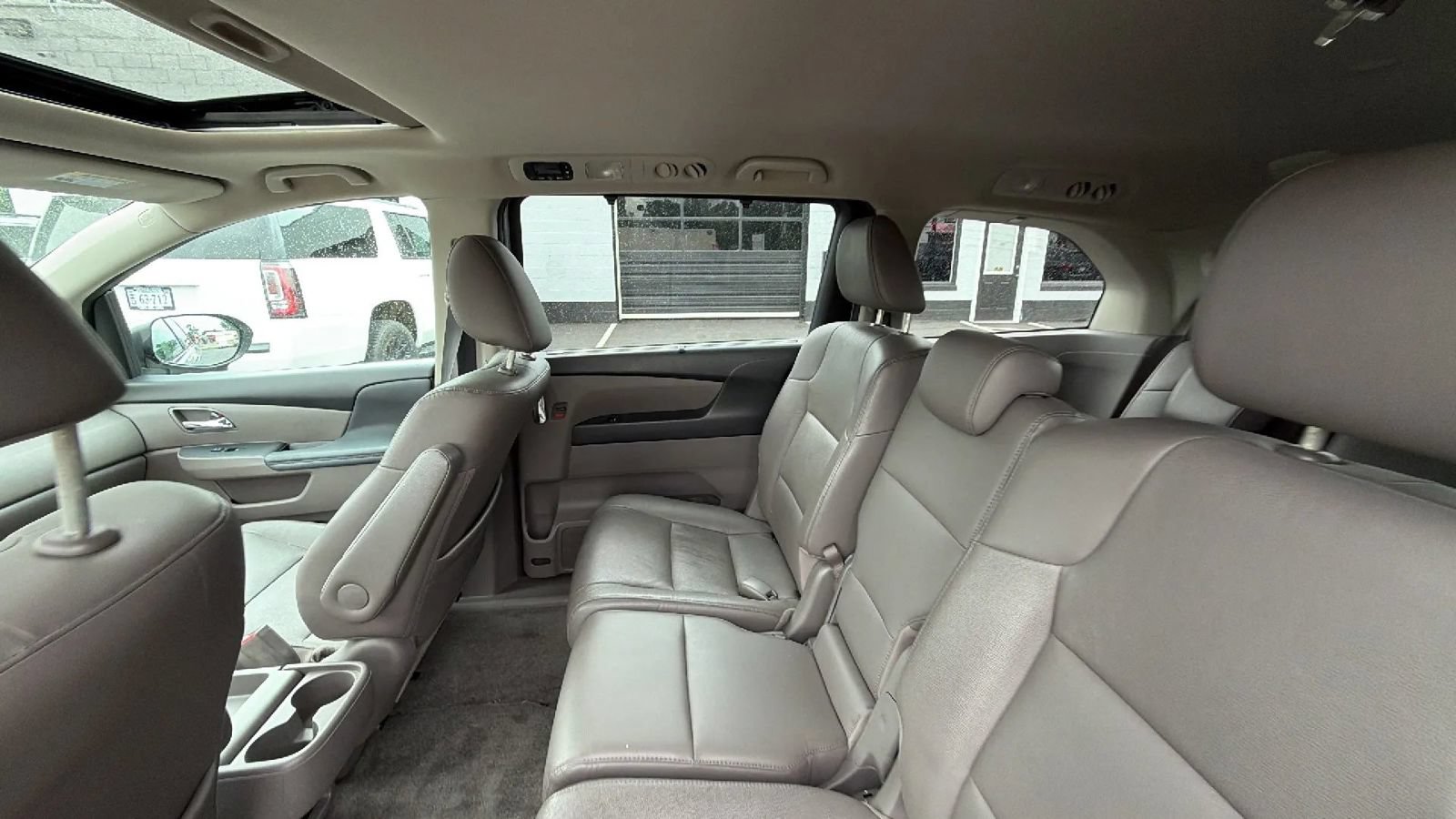 Used 2016 Honda Odyssey EX-L image 38