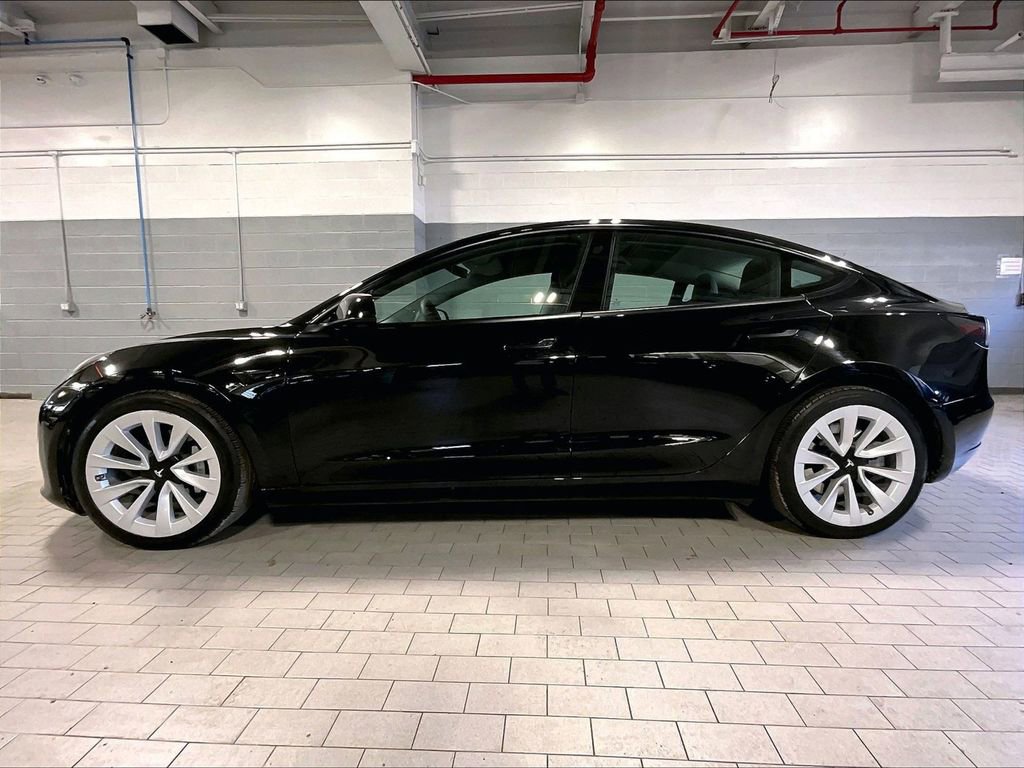 Used 2022 Tesla Model 3 image 2