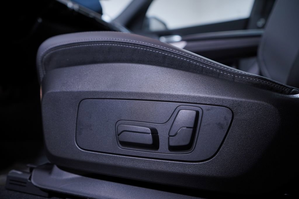 New 2026 BMW X1 xDrive28i w/ Convenience Package image 12