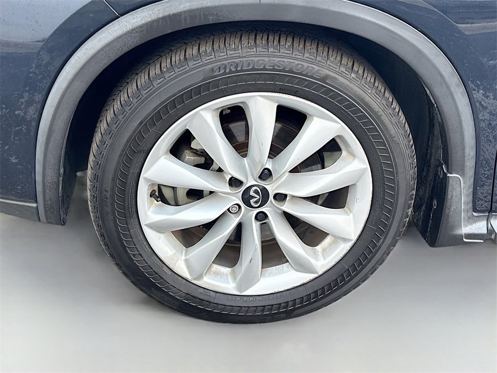 Used 2019 INFINITI QX50 Essential w/ Premium Audio Package image 31