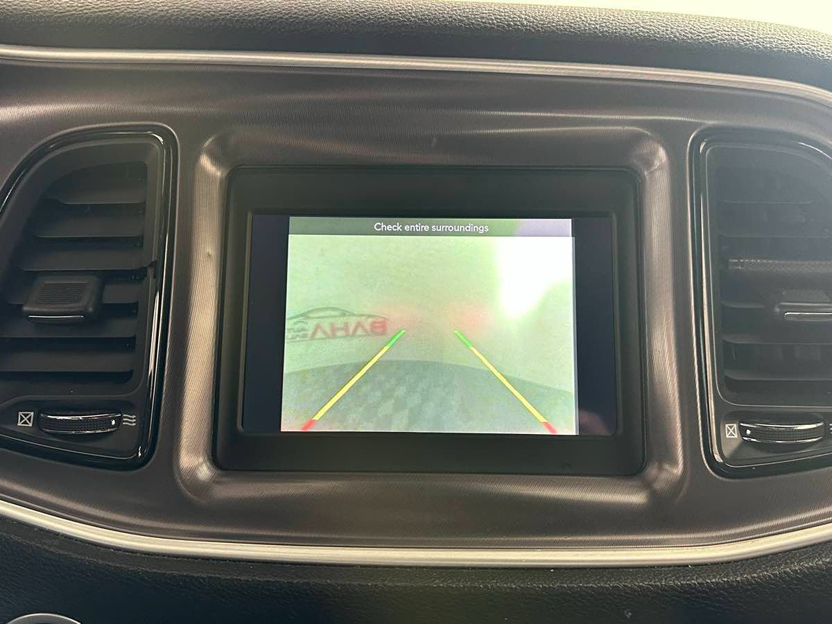 Used 2020 Dodge Challenger SXT RWD image 31