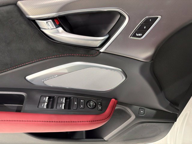 Certified 2025 Acura RDX w/ Advance Package AWD/4WD image 11