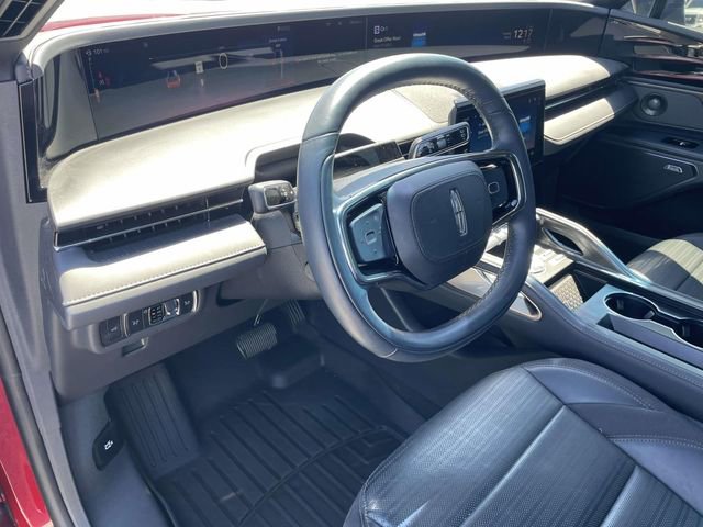Used 2024 Lincoln Nautilus Reserve w/ Equipment Group 202A AWD/4WD image 18