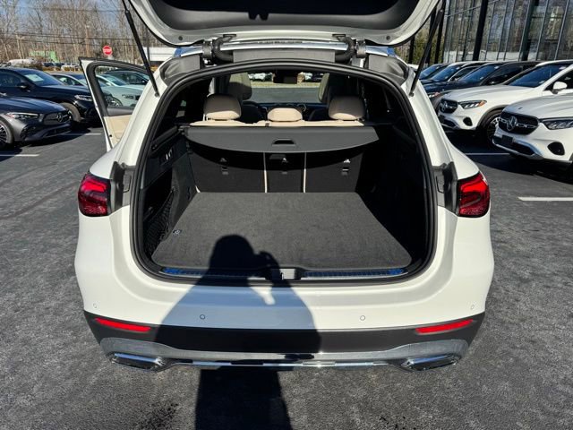 Used 2026 Mercedes-Benz GLC 300 4MATIC image 11