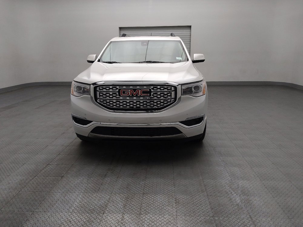 Used 2019 GMC Acadia Denali w/ Technology Package AWD/4WD image 15
