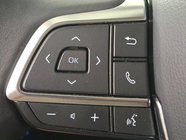 Used 2020 Toyota Highlander XLE AWD/4WD image 21