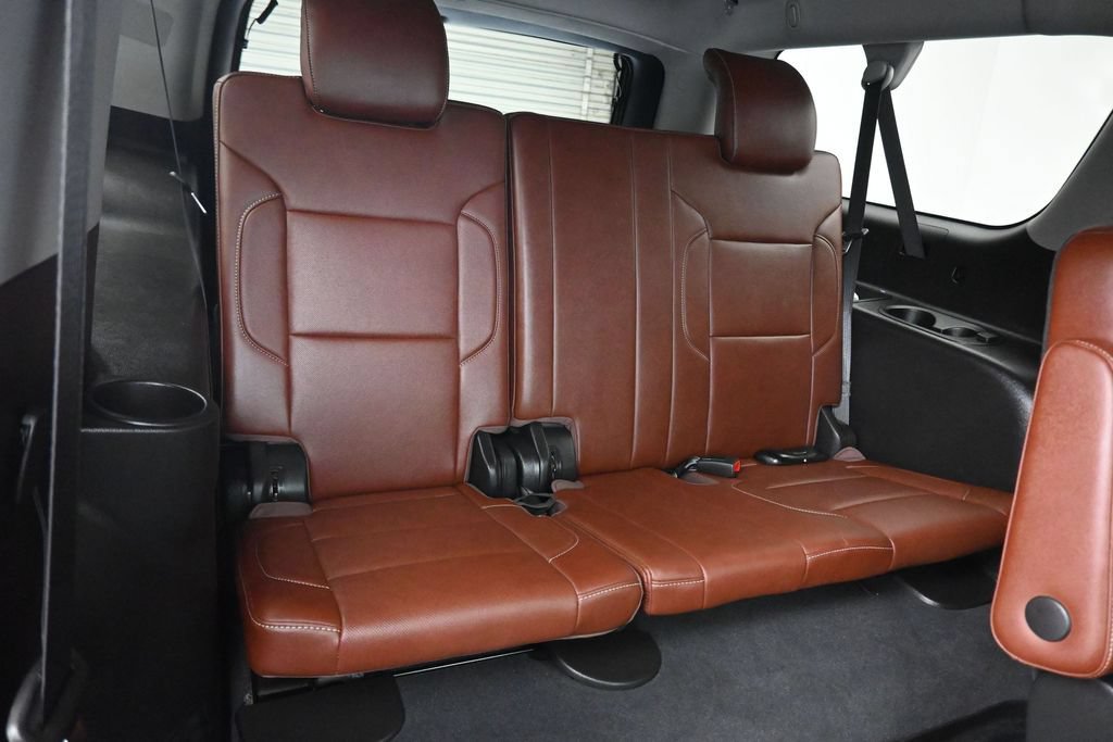 Used 2019 Chevrolet Suburban Premier w/ Premier Plus Edition AWD/4WD image 47