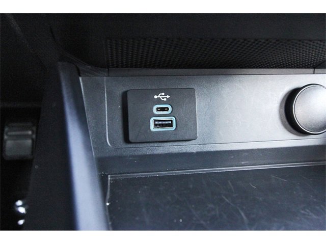 Used 2025 Ford Mustang Coupe image 25