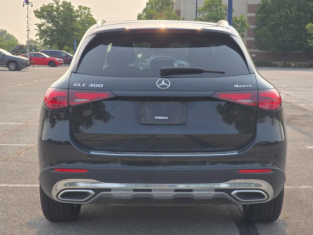 Used 2023 Mercedes-Benz GLC 300 4MATIC image 17
