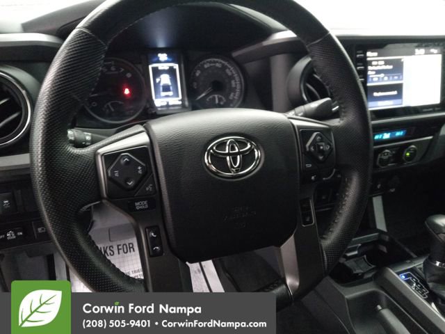 Used 2021 Toyota Tacoma TRD Off-Road image 14