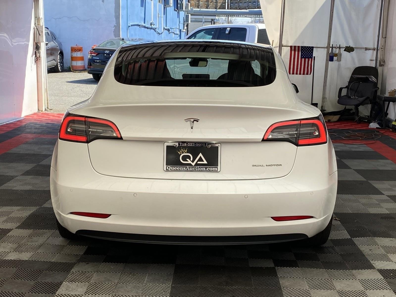 Used 2018 Tesla Model 3 Performance image 6